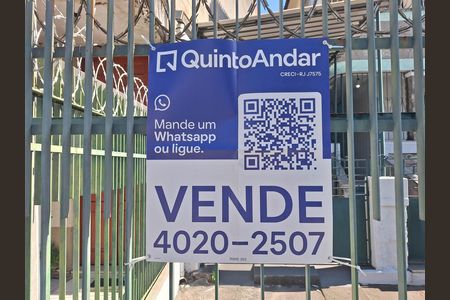 Casa de condomínio à venda com 253m², 4 quartos e 1 vaga Casa de condomínio à venda com 253m², 4 quartos e 1 vagaplaquinha