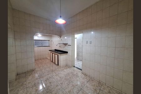 Casa de condomínio à venda com 253m², 4 quartos e 1 vaga Casa de condomínio à venda com 253m², 4 quartos e 1 vagaCozinha e Área de Serviço