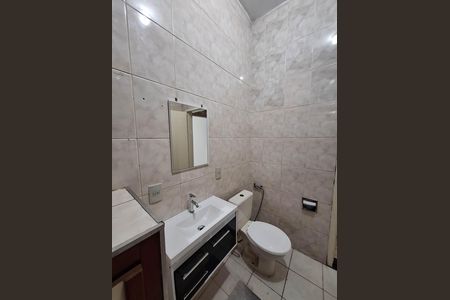 Casa de condomínio à venda com 253m², 4 quartos e 1 vaga Casa de condomínio à venda com 253m², 4 quartos e 1 vagaBanheiro Social