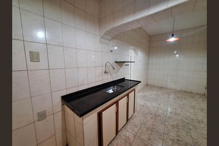 Casa de condomínio à venda com 253m², 4 quartos e 1 vaga Casa de condomínio à venda com 253m², 4 quartos e 1 vagaCozinha e Área de Serviço