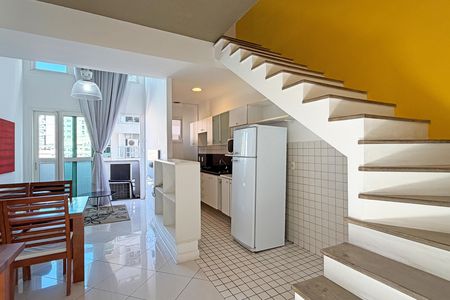 Apartamento para alugar com 2 quartos, 130m² em Gonzaga, Santos