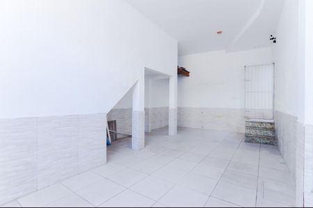 Garagem de casa para alugar com 3 quartos, 160m² em Jardim Pinheiros, Guarulhos
