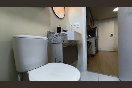 Banheiro de kitnet/studio para alugar com 1 quarto, 22m² em Jardim Vila Mariana, São Paulo