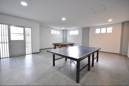 Apartamento à venda com 65m², 2 quartos e 1 vagaÁrea comum