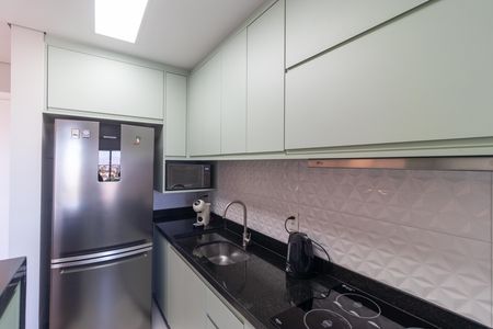 Cozinha de apartamento à venda com 2 quartos, 52m² em Jardim do Lago, Campinas