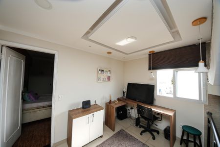 Casa à venda com 347m², 4 quartos e 2 vagas Casa à venda com 347m², 4 quartos e 2 vagasSala