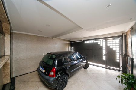 Casa à venda com 347m², 4 quartos e 2 vagas Casa à venda com 347m², 4 quartos e 2 vagasÁrea comum