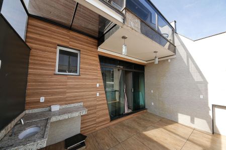 Casa à venda com 347m², 4 quartos e 2 vagas Casa à venda com 347m², 4 quartos e 2 vagasSuíte 1