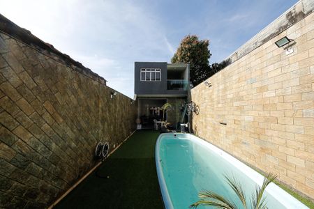 Casa à venda com 347m², 4 quartos e 2 vagas Casa à venda com 347m², 4 quartos e 2 vagasÁrea comum