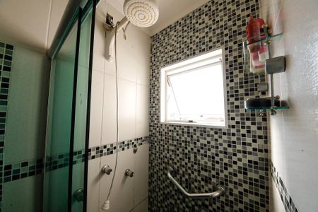 Casa à venda com 347m², 4 quartos e 2 vagas Casa à venda com 347m², 4 quartos e 2 vagasSuíte 1