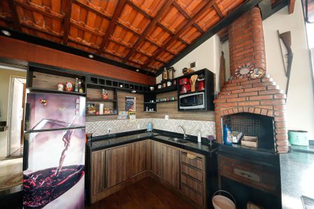 Casa à venda com 347m², 4 quartos e 2 vagas Casa à venda com 347m², 4 quartos e 2 vagasÁrea Gourmet