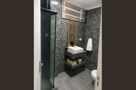 Banheiro de apartamento à venda com 3 quartos, 97m² em Aclimação, São Paulo