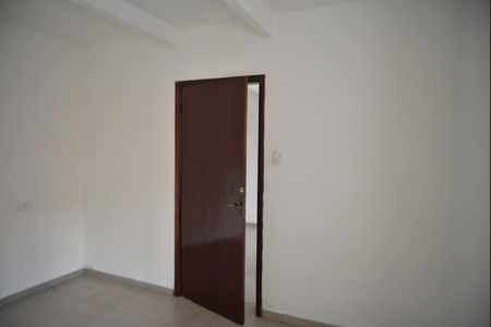 Quarto 1 de casa à venda com 2 quartos, 80m² em Utinga, Santo André