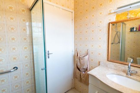 Casa à venda com 100m², 2 quartos e 2 vagas Casa à venda com 100m², 2 quartos e 2 vagasBanheiro