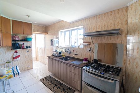 Casa à venda com 100m², 2 quartos e 2 vagasCozinha