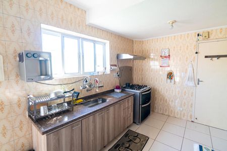 Casa à venda com 100m², 2 quartos e 2 vagas Casa à venda com 100m², 2 quartos e 2 vagasCozinha