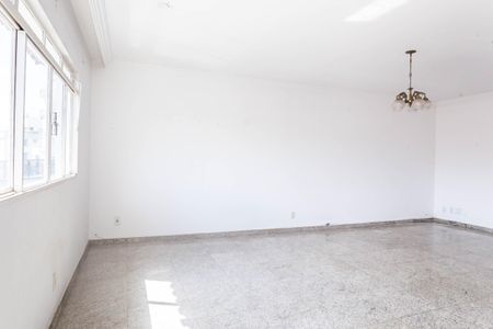 Sala de casa à venda com 5 quartos, 600m² em Santa Lúcia, Belo Horizonte