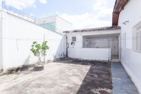 Casa para alugar com 600m², 5 quartos e 4 vagas Casa para alugar com 600m², 5 quartos e 4 vagasQuintal