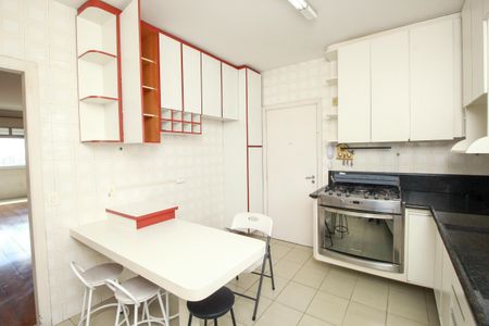 Apartamento à venda com 160m², 4 quartos e 2 vagasCozinha