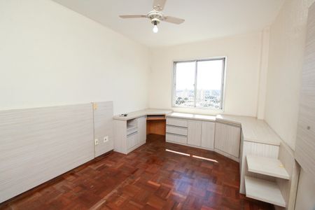Apartamento à venda com 160m², 4 quartos e 2 vagasQuarto 1