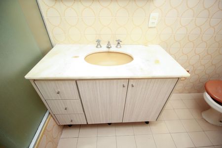 Apartamento à venda com 160m², 4 quartos e 2 vagasBanheiro da Suíte