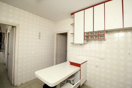 Apartamento à venda com 160m², 4 quartos e 2 vagasCozinha