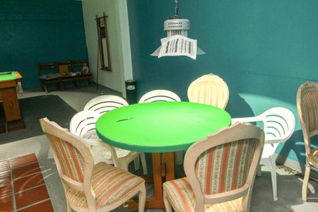 Apartamento à venda com 160m², 4 quartos e 2 vagasSalão de jogos