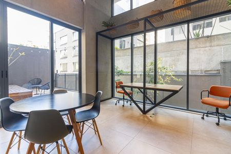 Studio à venda com 24m², 1 quarto e sem vaga Studio à venda com 24m², 1 quarto e sem vagaCoworking