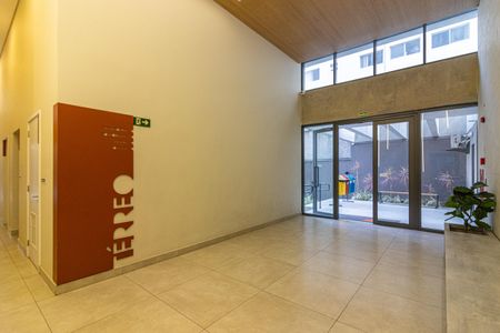 Studio à venda com 24m², 1 quarto e sem vaga Studio à venda com 24m², 1 quarto e sem vagaHall de entrada