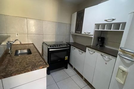 Cozinha de casa para alugar com 2 quartos, 54m² em Parque Centenario, Duque de Caxias