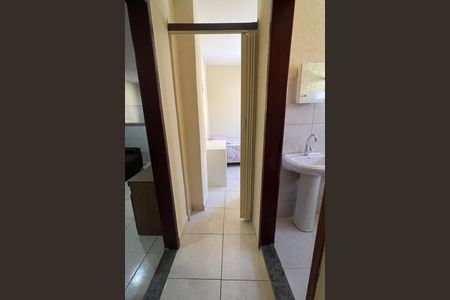 corredor de casa para alugar com 2 quartos, 54m² em Parque Centenario, Duque de Caxias