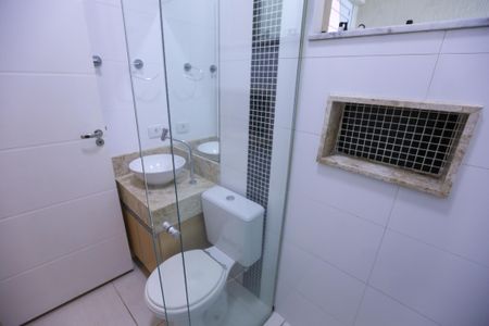 Casa para alugar com 207m², 4 quartos e 2 vagas Casa para alugar com 207m², 4 quartos e 2 vagasBanheiro Social