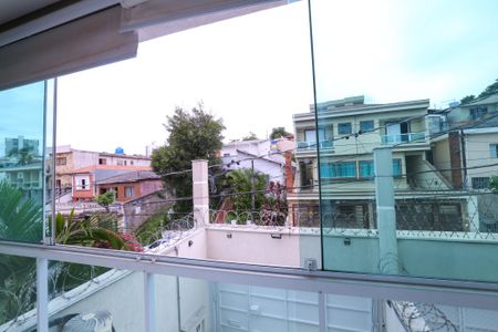 Casa para alugar com 207m², 4 quartos e 2 vagas Casa para alugar com 207m², 4 quartos e 2 vagasVista da Sacada