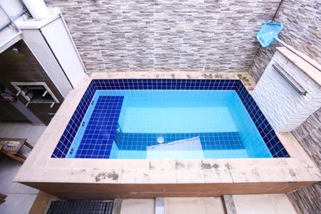 Casa para alugar com 207m², 4 quartos e 2 vagas Casa para alugar com 207m², 4 quartos e 2 vagasÁrea comum - Piscina