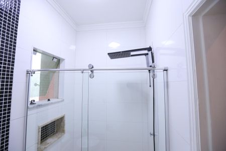 Casa para alugar com 207m², 4 quartos e 2 vagas Casa para alugar com 207m², 4 quartos e 2 vagasBanheiro Social