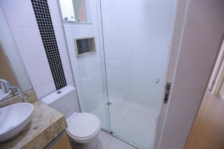 Casa para alugar com 207m², 4 quartos e 2 vagas Casa para alugar com 207m², 4 quartos e 2 vagasBanheiro Social