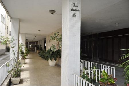 Apartamento à venda com 60m², 2 quartos e sem vagaÁrea comum