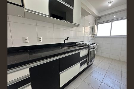 Cozinha de apartamento para alugar com 3 quartos, 70m² em Vila Iracema, Barueri