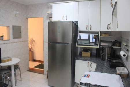 Apartamento à venda com 96m², 3 quartos e 1 vagaCozinha