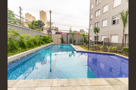 Apartamento à venda com 30m², 1 quarto e sem vaga Apartamento à venda com 30m², 1 quarto e sem vagaÁrea comum - Piscina