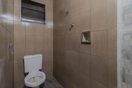 Casa para alugar com 200m², 2 quartos e 1 vaga Casa para alugar com 200m², 2 quartos e 1 vagaBanheiro social 2