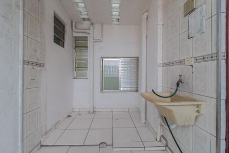 Casa para alugar com 200m², 2 quartos e 1 vaga Casa para alugar com 200m², 2 quartos e 1 vagaÁrea de serviço