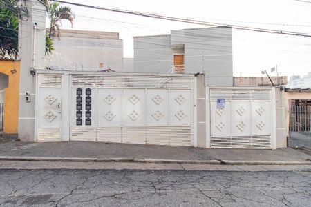 Apartamento para alugar com 40m², 2 quartos e 1 vaga Apartamento para alugar com 40m², 2 quartos e 1 vagaFachada
