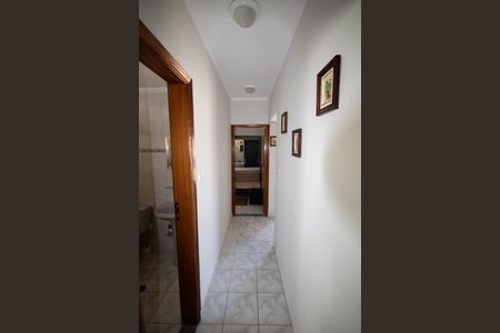 Corredor de apartamento para alugar com 2 quartos, 85m² em Vila Tupi, Praia Grande