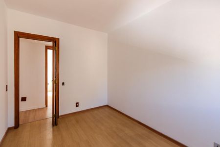 Apartamento à venda com 94m², 3 quartos e 1 vaga Apartamento à venda com 94m², 3 quartos e 1 vagaQuarto 2