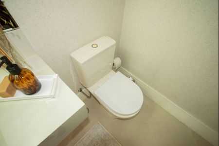 Lavabo de casa à venda com 4 quartos, 340m² em Planalto Paulista, São Paulo