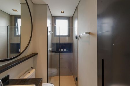 Banheiro de kitnet/studio para alugar com 1 quarto, 29m² em Vila Olímpia, São Paulo