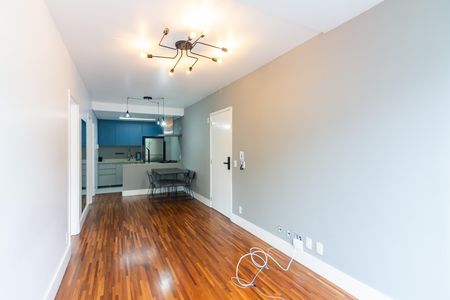 Apartamento para alugar com 55m², 2 quartos e 1 vaga Apartamento para alugar com 55m², 2 quartos e 1 vagaSala