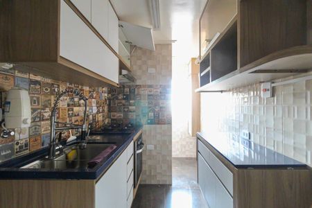 Apartamento à venda com 71m², 2 quartos e 1 vagaCozinha