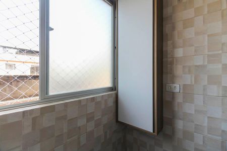 Apartamento à venda com 71m², 2 quartos e 1 vagaÁrea de Serviço